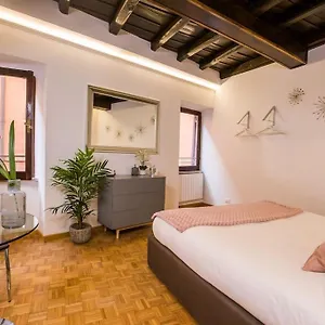Appartement Girolamo's Jacuzzi Place, Rome